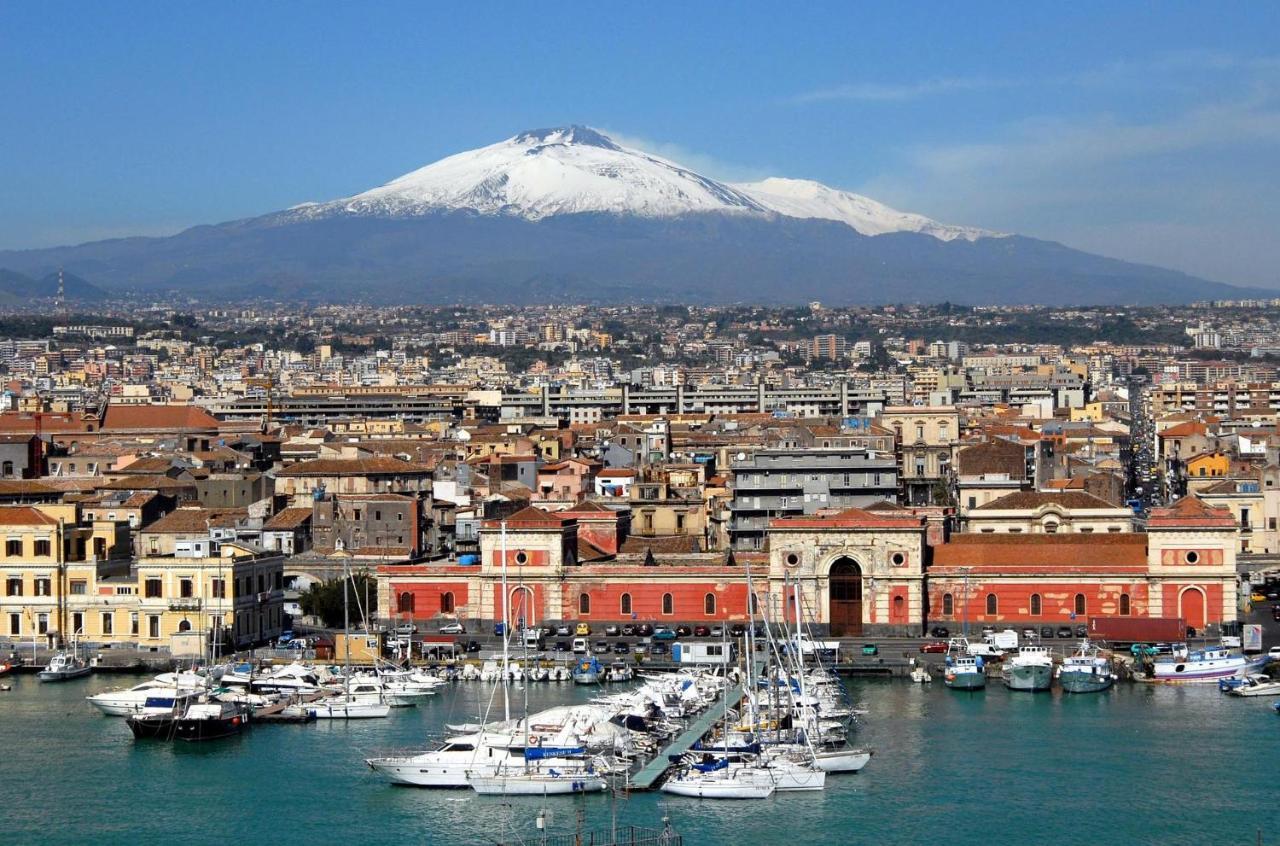 San Giuliano'S Street - Holiday Home Катания Екстериор снимка