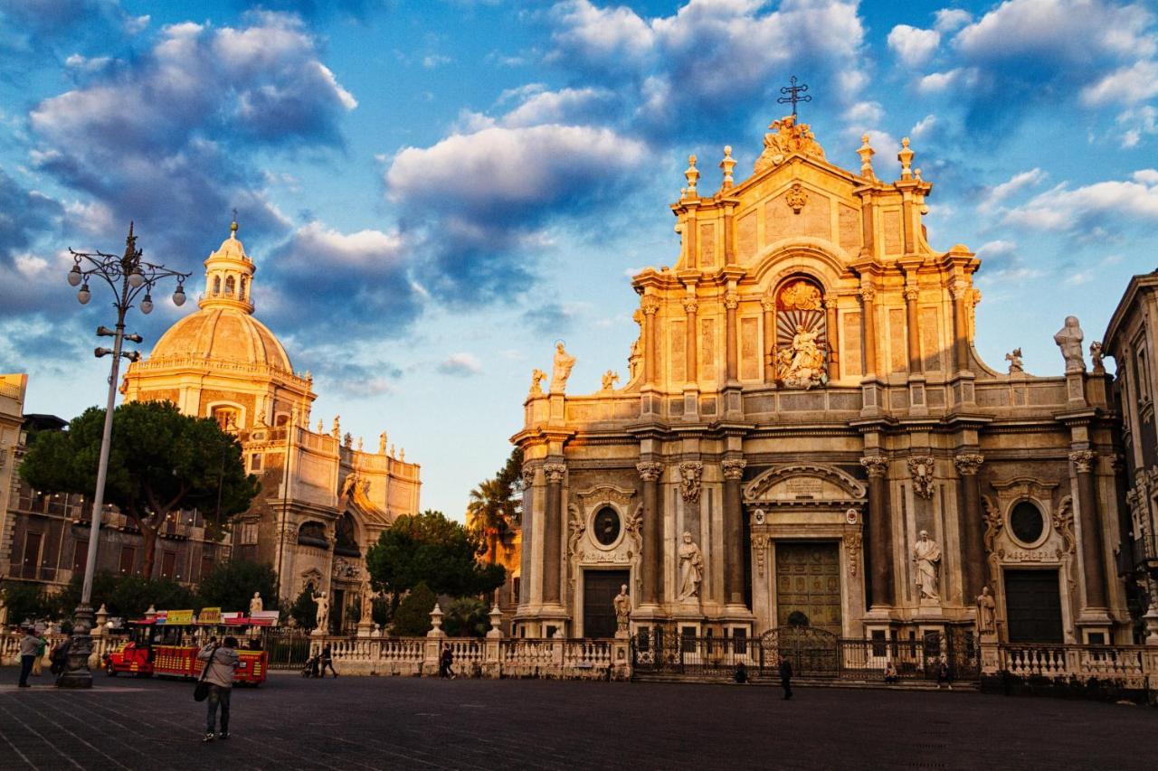 San Giuliano'S Street - Holiday Home Катания Екстериор снимка